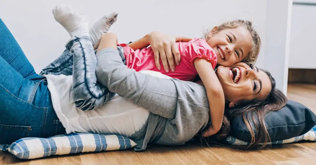 9 secrets pour rendre votre enfant heureux-min