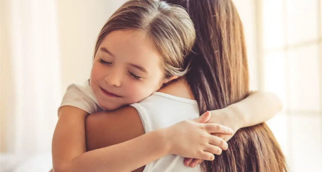 15 phrases que les enfants ont besoin d’entendre de leur mère