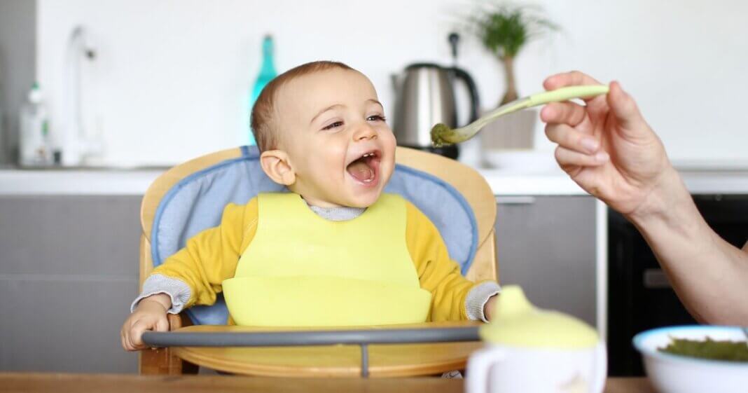 10 Aliments dangereux à ne SURTOUT pas donner à votre bébé-min (1)