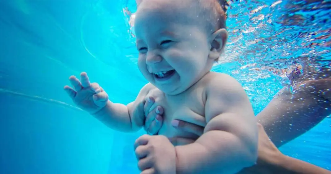 pourquoi-dois-je-inscrire-mon-enfant-a-un-cours-de-bebe-nageur-min