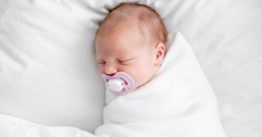 10 utilisations pratiques méconnues pour un lange de bébé qui vont vous épater-min