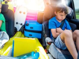 Ses enfants se comportent mal, elle annule les vacances en moins de 24-min (1)