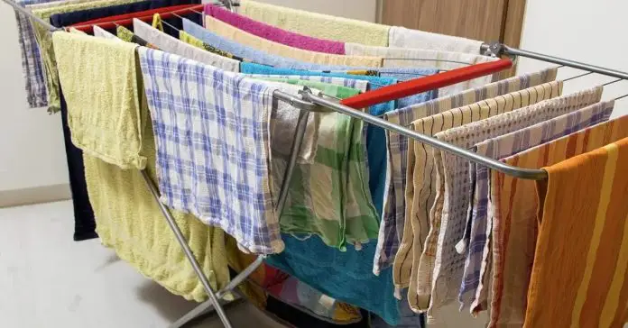 une astuce pour sécher le linge en un rien de temps-min