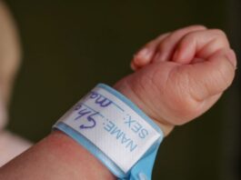 voici les deux prenoms tendances 2025-min