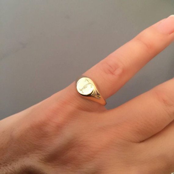 bague au petit doight-min