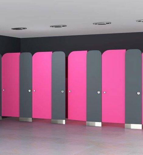 toilette public-min